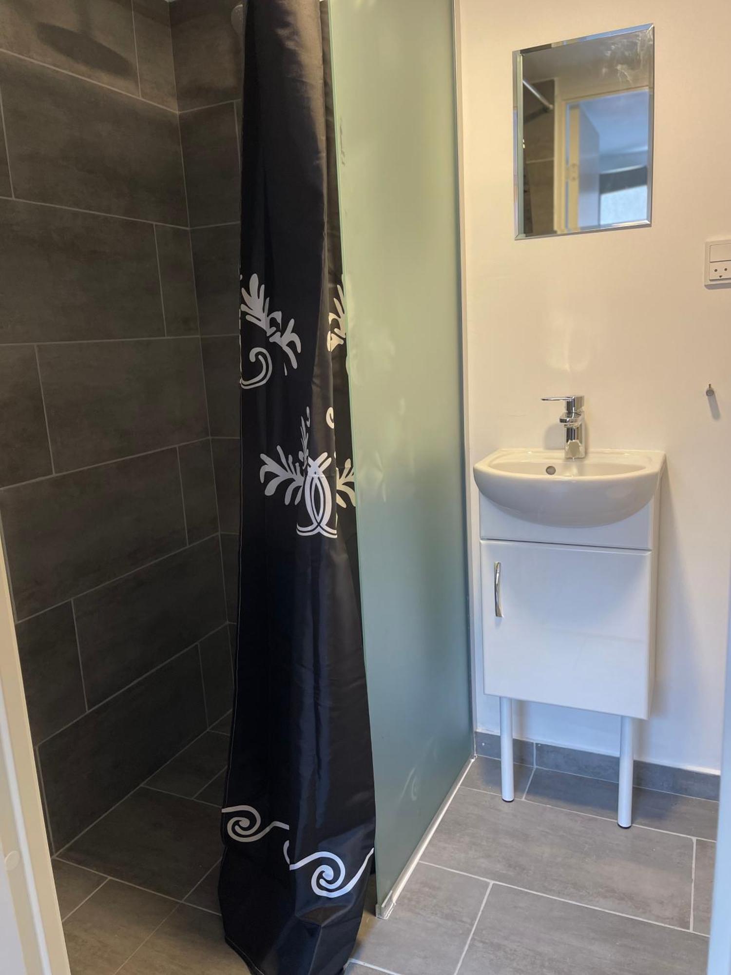Billund- Newly Renovated 1 Bedroom Kitchen Holiday home